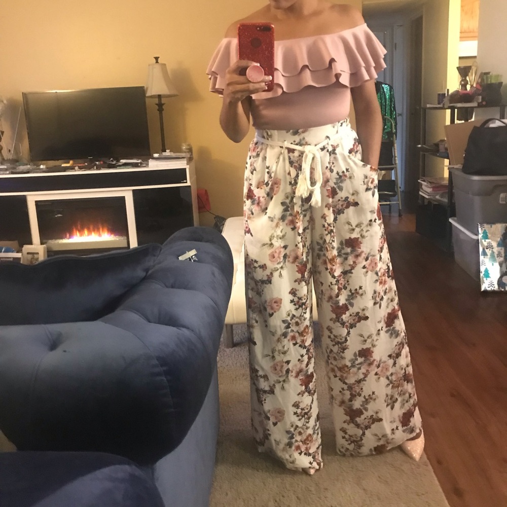Floral wide leg dress pant with rope belt